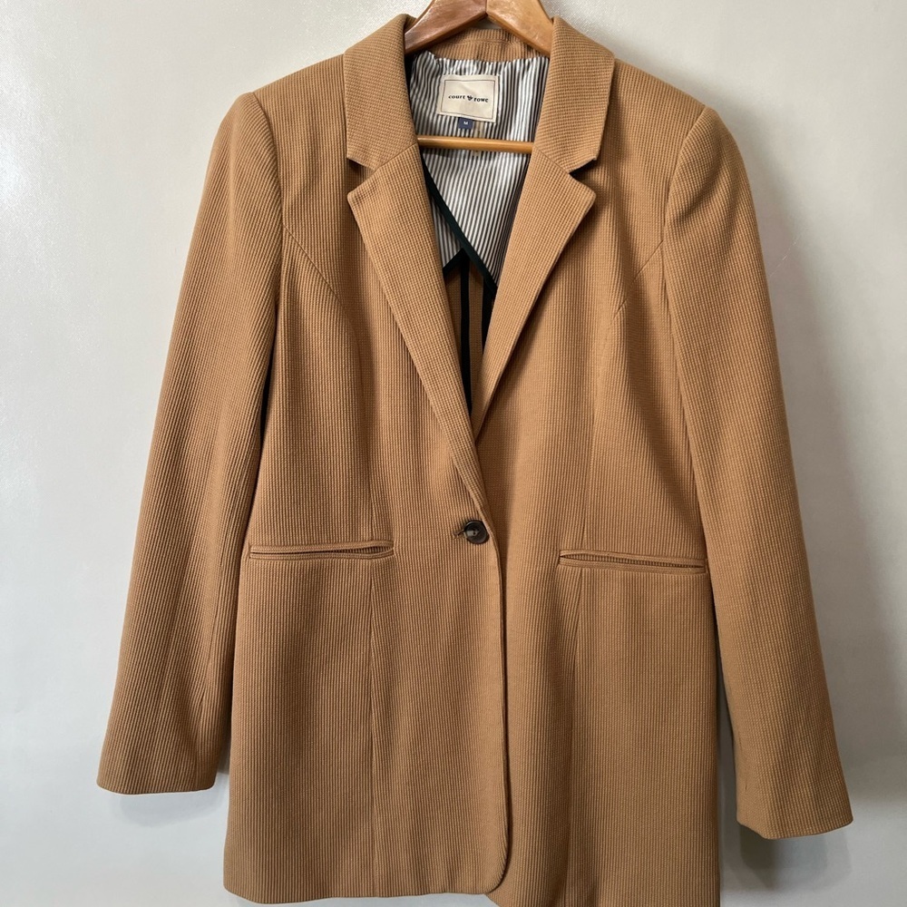 Courte & Rowe Tan Blazer